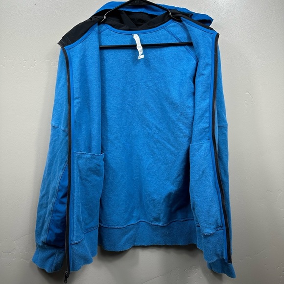 Lululemon Men’s Hooded Zip Up Athletic Jacket Size Medium - Blue - Picture 3 of 6